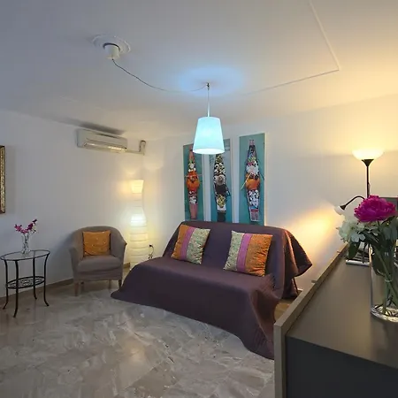 Anna Ai Frari Appartement *